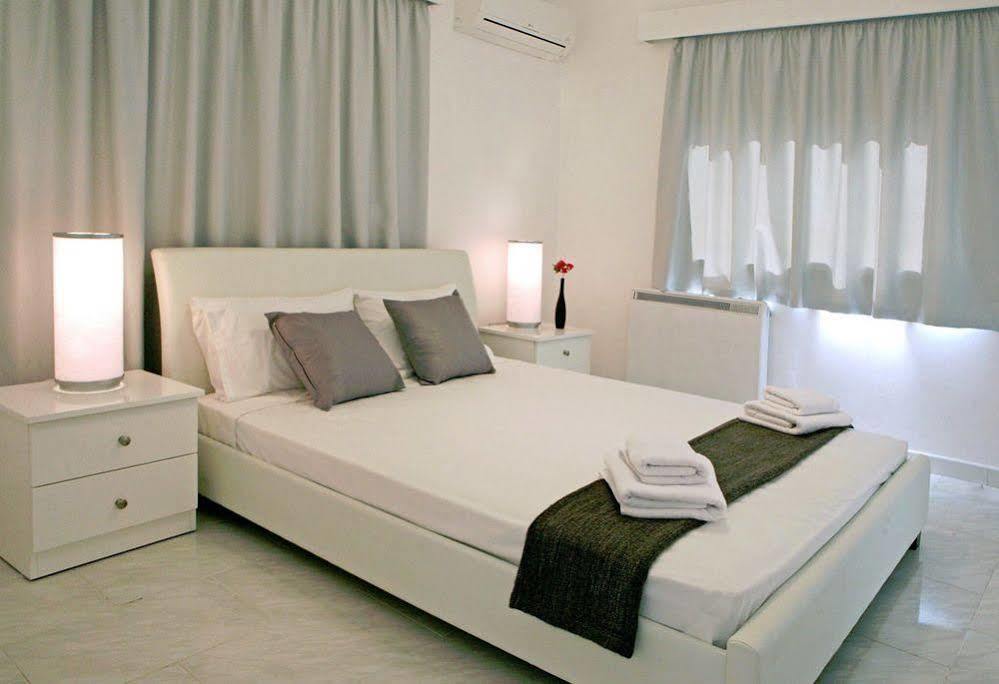 Corina Suites And Apartments ليماسول المظهر الخارجي الصورة