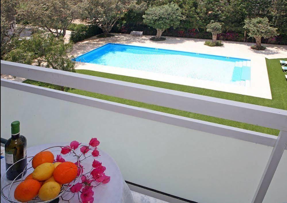 Corina Suites And Apartments ليماسول المظهر الخارجي الصورة